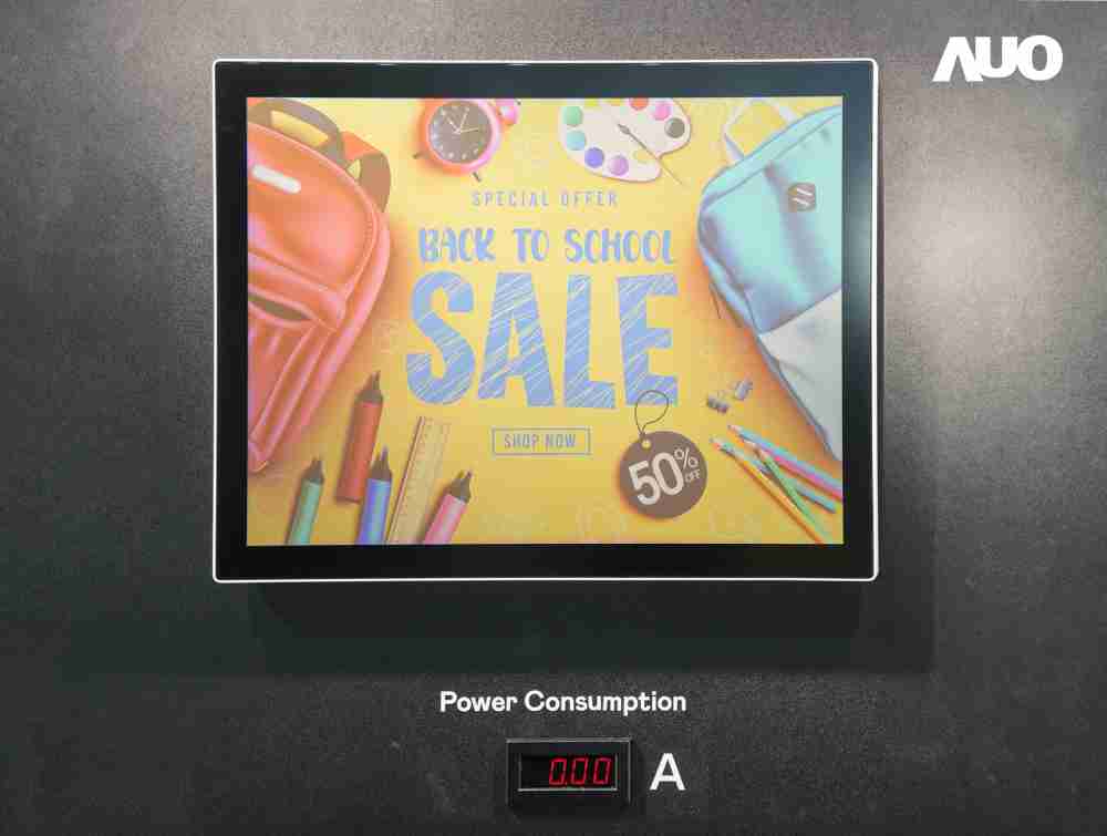 PG国际展示胆固醇液晶超低耗能户外全彩显示器，，，ChLC（胆固醇液晶）以双稳态技术使静态显示零功耗，，，，具省电、、高彩度、、、、环保的特性，，，还整合软硬件系统解决方案，，，，可透过单一云端平台管理